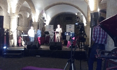 http://reddepadressolidarios.com/img/1paco_1477386495_a.gif