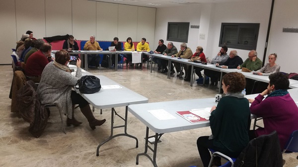 Informando de las EE.RR al Consejo de Distrito El Higuerón.