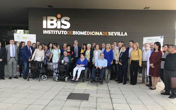 Andalucía colaborará con asociaciones de pacientes para impulsar donaciones de muestras biológicas
