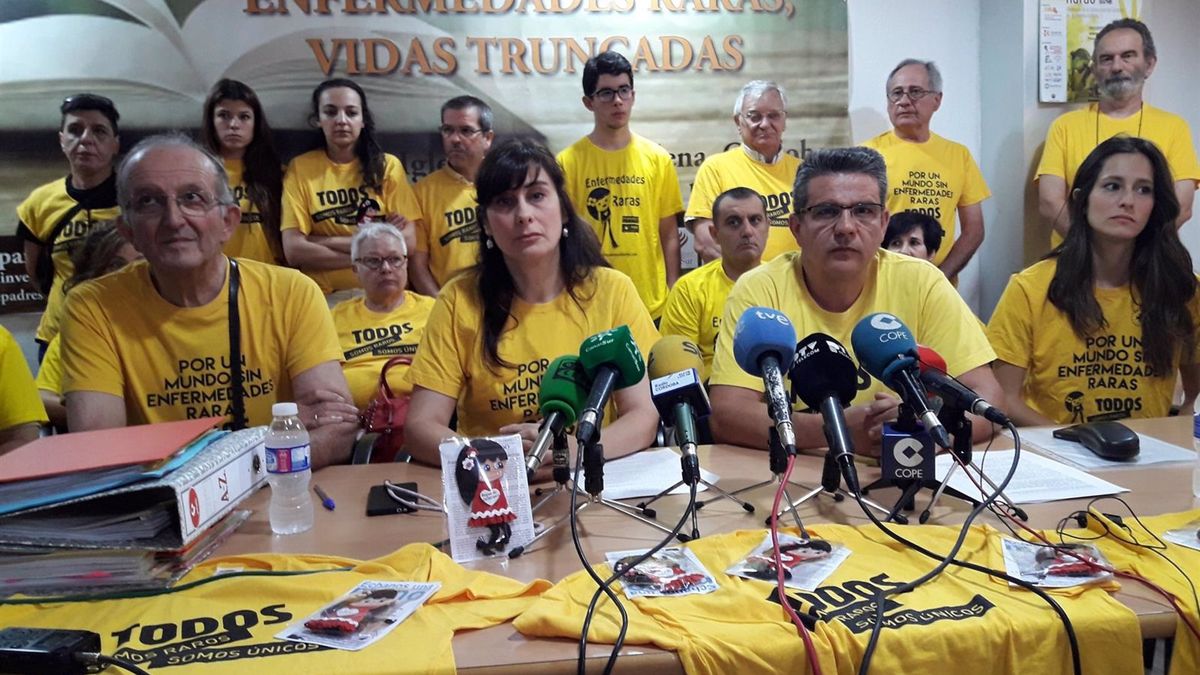 Las familias de afectados por enfermedades raras visibilizan su situación social